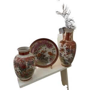 Satsuma porcelain set of 2 vases and 1 plate